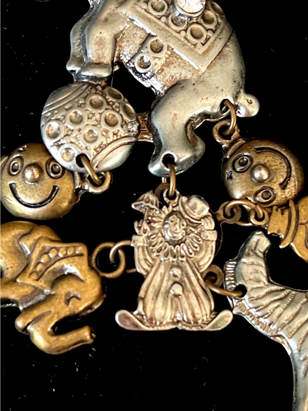 Vintage Gold-Tone Elephant and Circus Charm Brooch - Picture 6 of 10